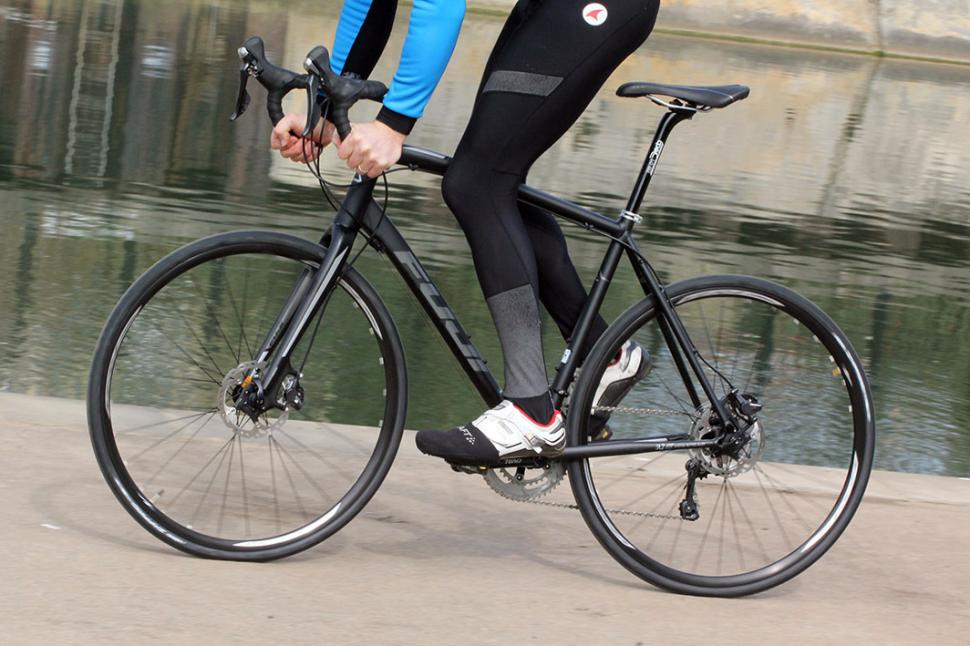 Review Fuji Sportif 1.1 Ltd road bike road.cc